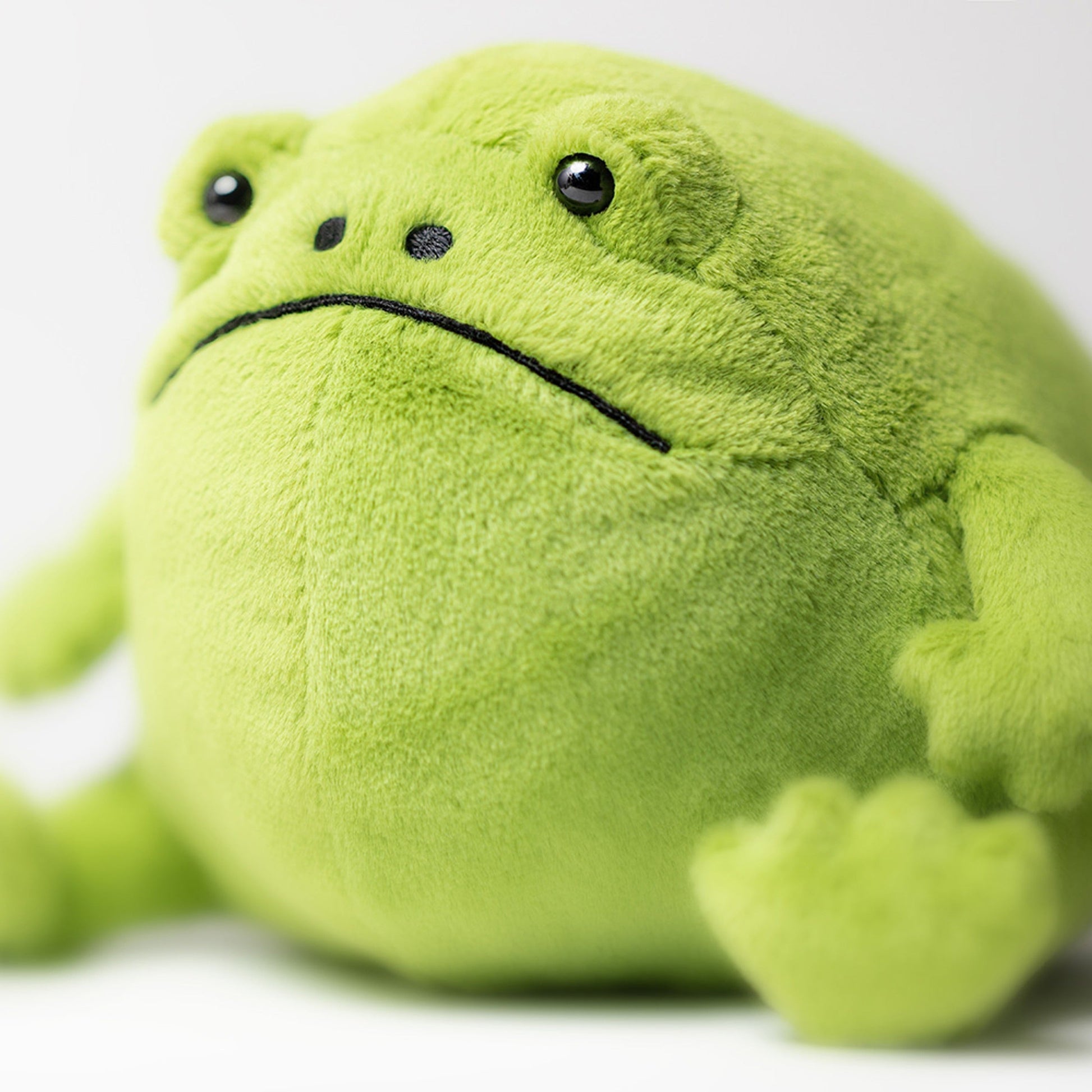 Sad Frog Plush – Soft Green Frog Toy (Cute Round Design)